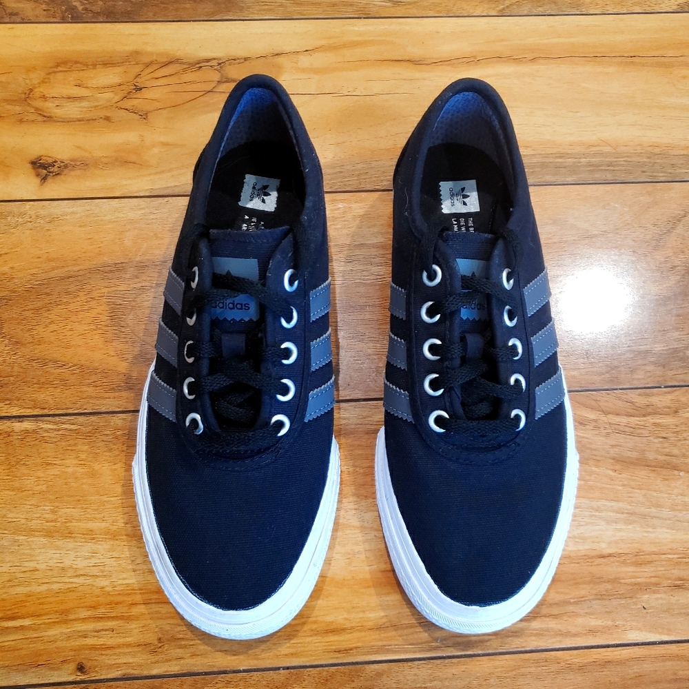 Adidas Shoes - Size 6